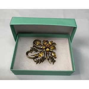 Vintage Gold Tone Amber Rhinestone Floral Leaf Brooch Pin Ornate Filigree